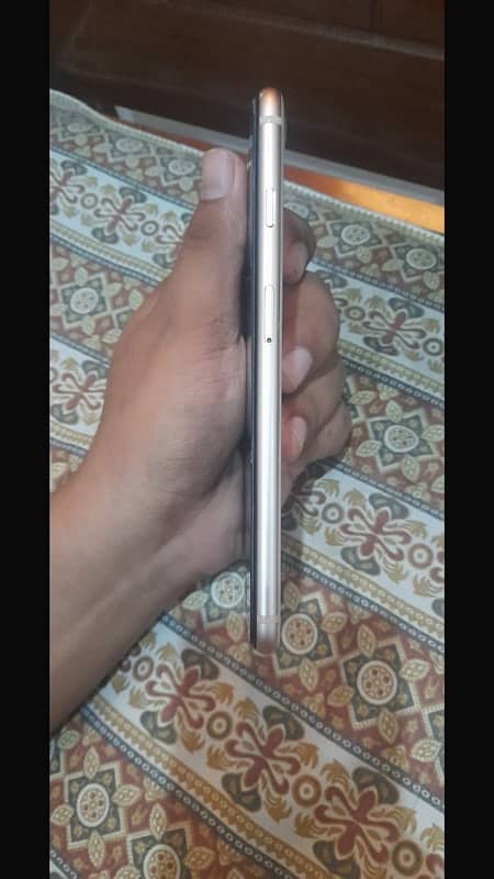 iPhone 8 plus 64 gb 2