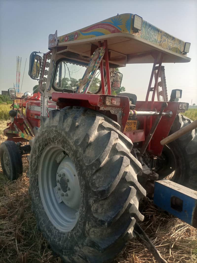 MF 385 TRACTOR 2018 MODEL 0