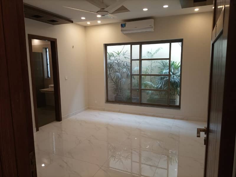 One Kanal Upper Portion For Rent 9