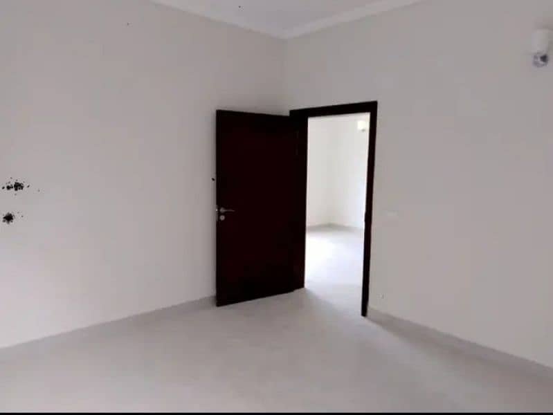 Precinct 10B villa for sale in Bahria town karachi. 7