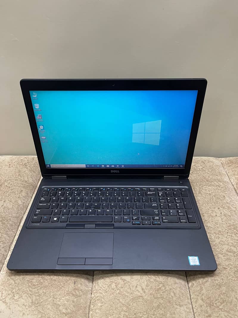 Dell Latitude 5580 Core i7 7th Generation Blacklight keyboard Awesome 0