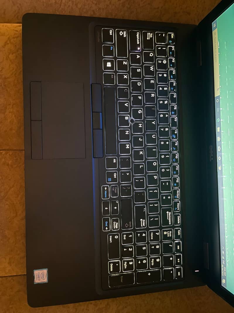 Dell Latitude 5580 Core i7 7th Generation Blacklight keyboard Awesome 2