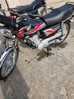 Honda CG 125 2024 color Black For Sale finally 207000