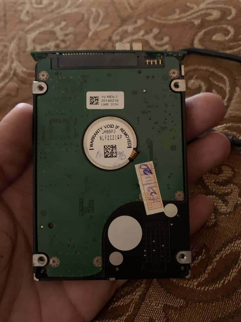 WD ELEMENTS (1000GB) USED HAI CONDITION 9/10. . 3