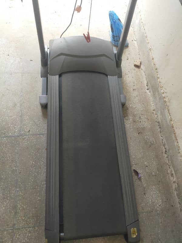 health fitness treadmill (hi-fi model) 1