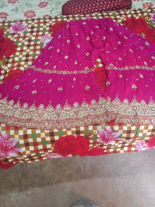 bridal lehenga 95000rs and bargain price 90000 2