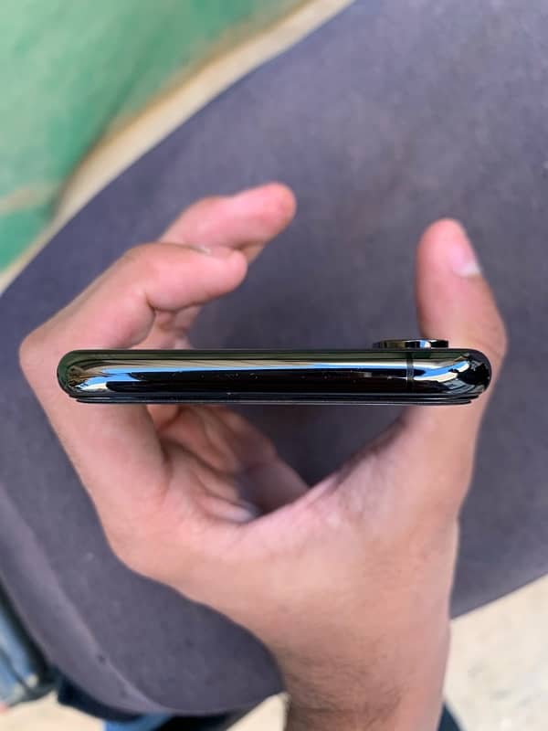 Iphone XS Factory unlocked 0