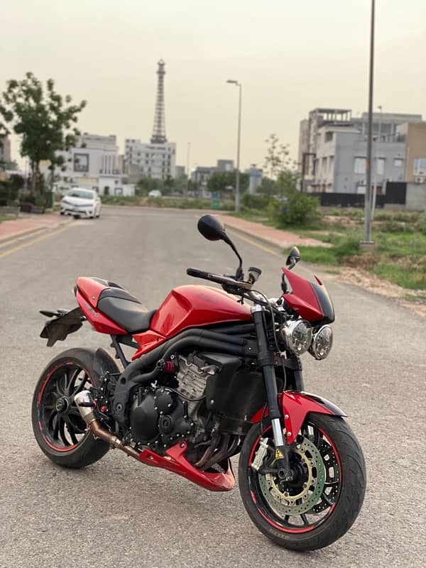 Triumph 1050 Speed Triple 3