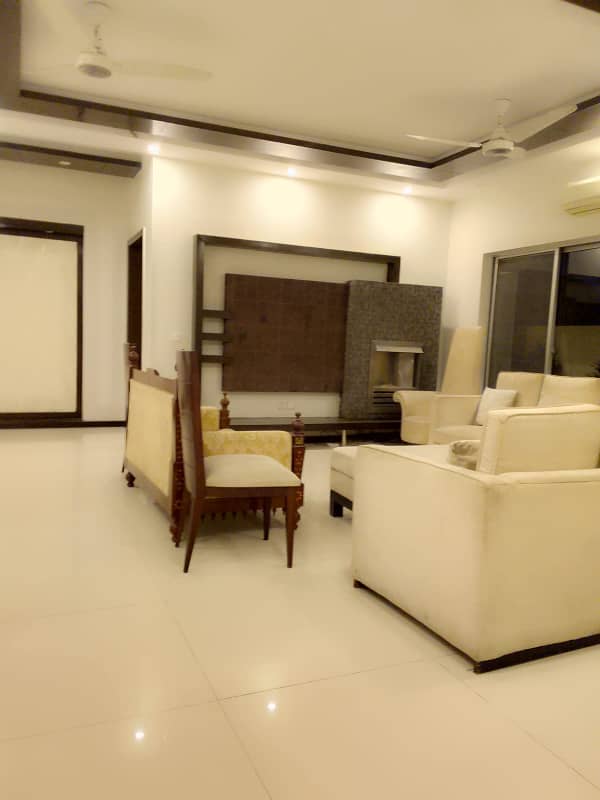 D H A Lahore 1 Kanal Brand New Mazher Munir Design House With 100% Original Pics Available For Rent 20