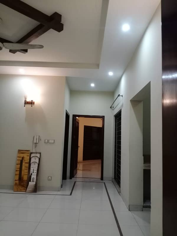 D H A Lahore 1 Kanal Upper Portion Design House With 100% Original Pics Available For Rent 9