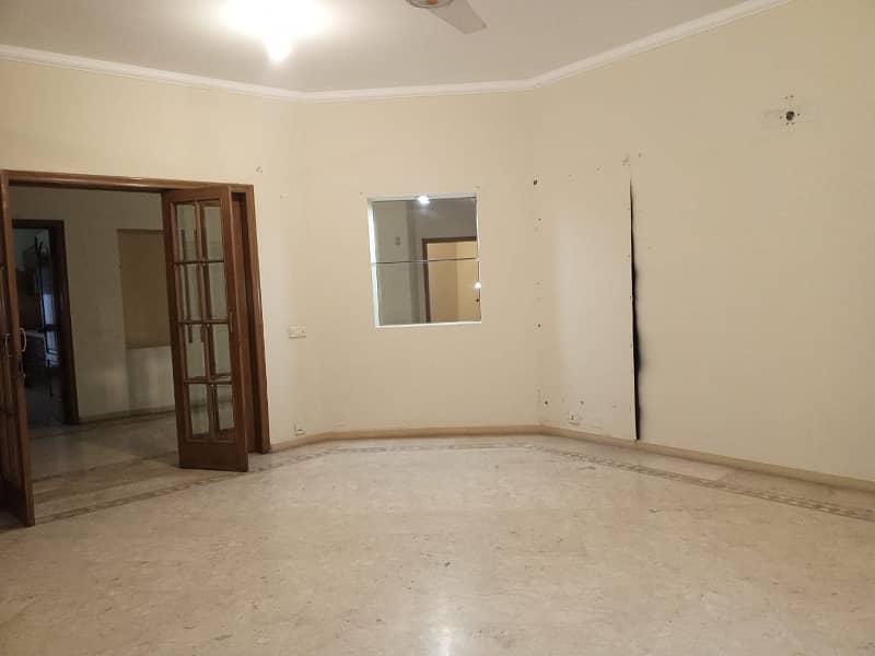 2 Kanal Owner Build Design House With 100% Original Pictures Available For Rent D H A Lahore 5