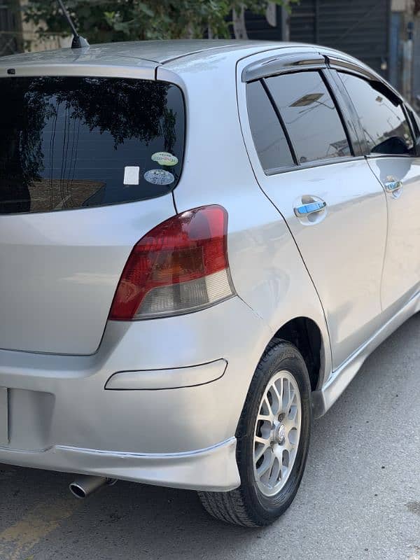 Toyota Vitz 2008 4