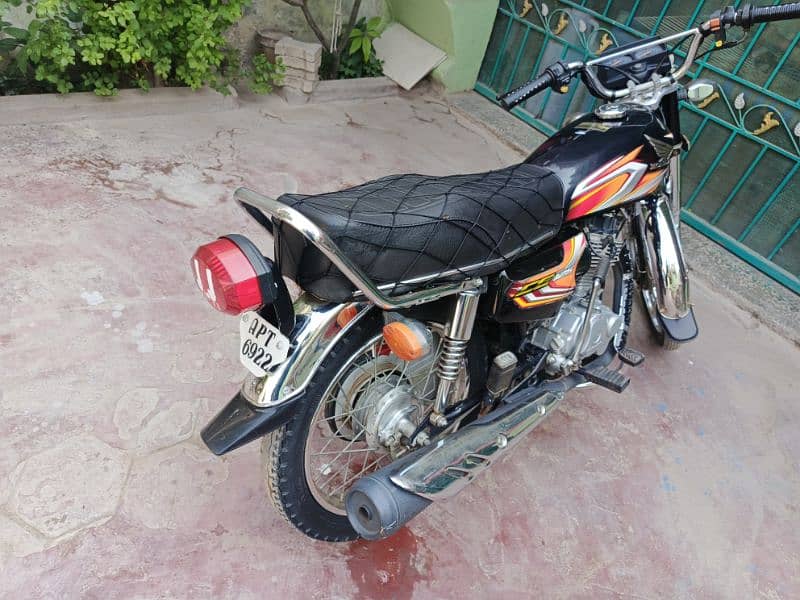 Honda 125 /Model 2022 /total genian 2