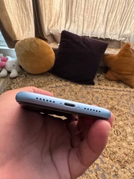 iPhone Xr 64GB BLUE PTA Approved 5