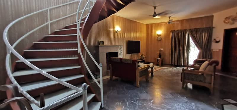 Kanal Stylish Bungalow Available For Sale 20