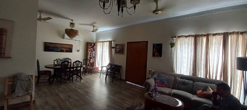 Kanal Lower Portion For Rent With Servant Quarter Sharing 5