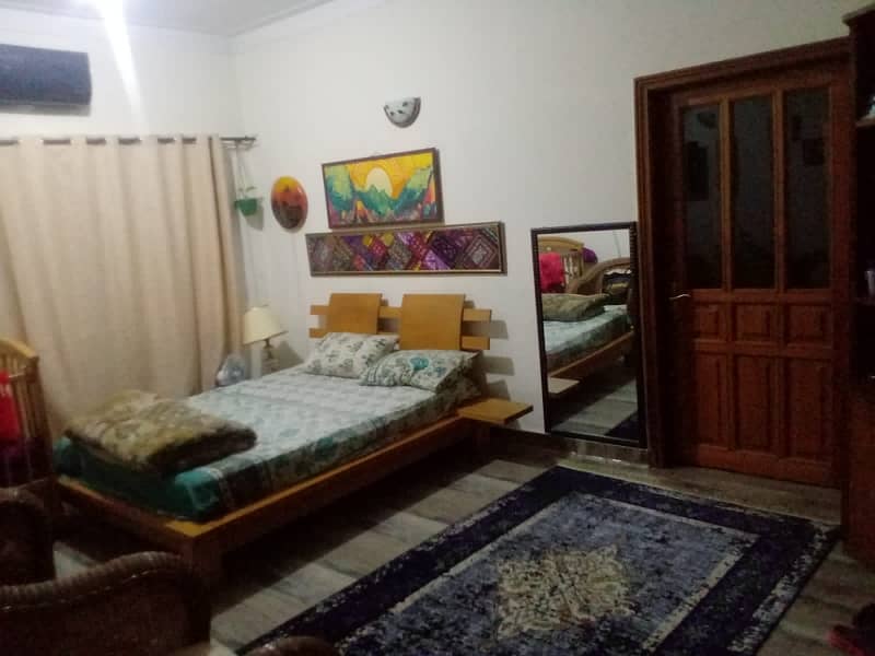 Kanal Lower Portion For Rent With Servant Quarter Sharing 13