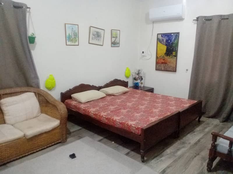 Kanal Lower Portion For Rent With Servant Quarter Sharing 15