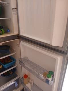 GREE fridge 2 doors in good condition