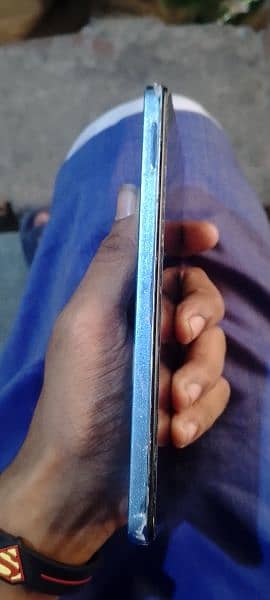 Infinix hot40i 6