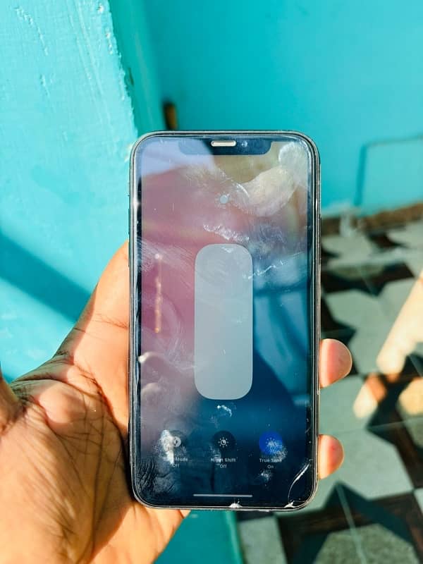 iphone xr 64gb pta approved 3