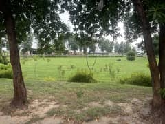 BEHRIA ORCHARD 8 MARLA PLOT WITH BEST PRICE IS UP FOR SALE