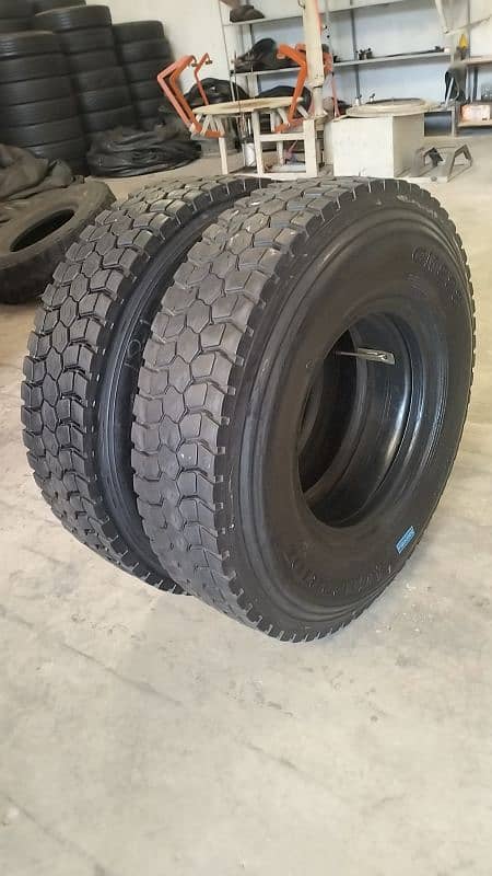 1100R20 tyre 1