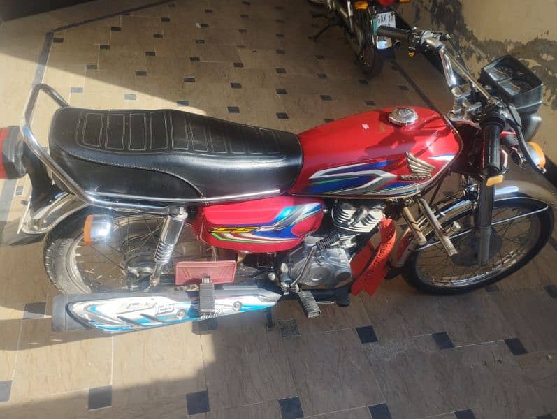 Honda 125 contact number 03426164075 2