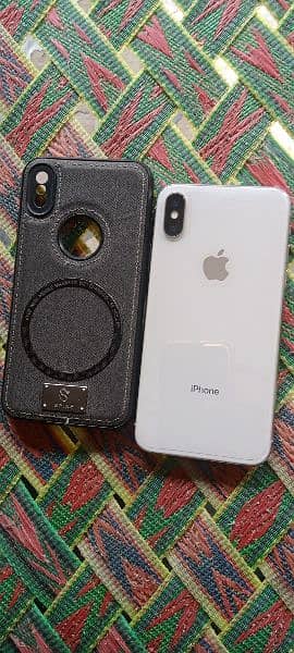 IPHONE X 256GB FOR SALE WHITE COLOR 4