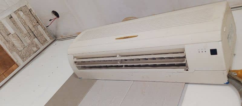 sanyo ac 1 ton all ok  janiun heat and cool ac non invter 0