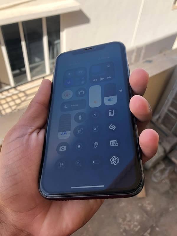 iphone 11 64gb waterpack exchange possible with good fones 4