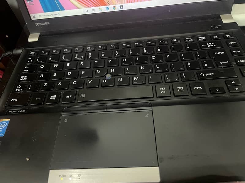 Toshiba core i5vpro 2