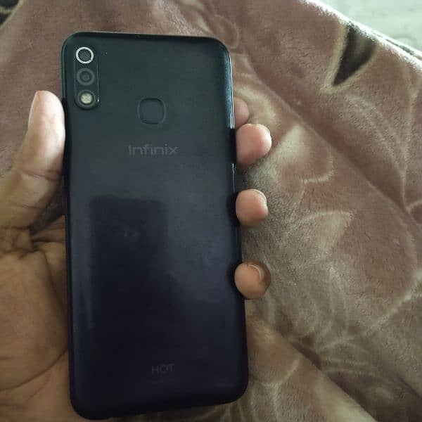 Infinix hot 8 lite 1