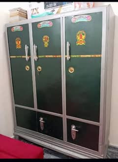 almari 3 doors for sale 0