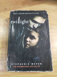 VINTAGE ORIGINAL TWILIGHT NOVEL 0