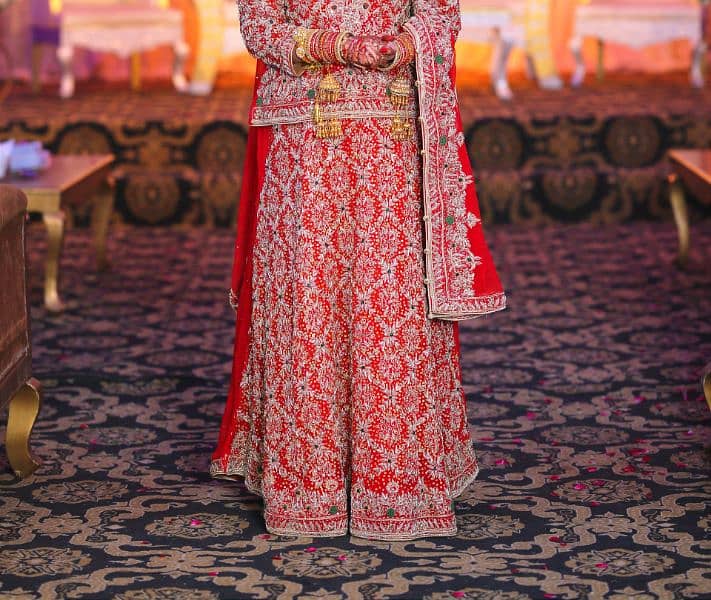 bridal lehnga 10/10 condition 0