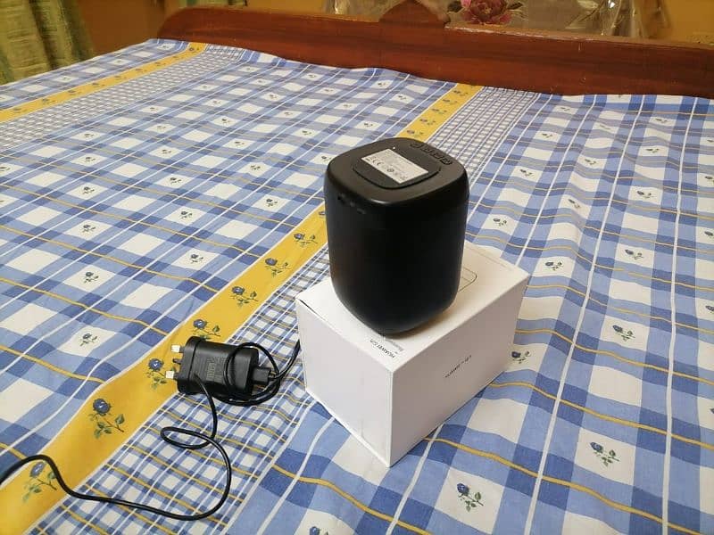 Bluetooth speaker for sale in good condition 4