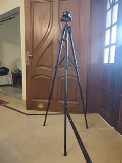 ICON tripod 7860 for DSLR, Video Camera and mobile