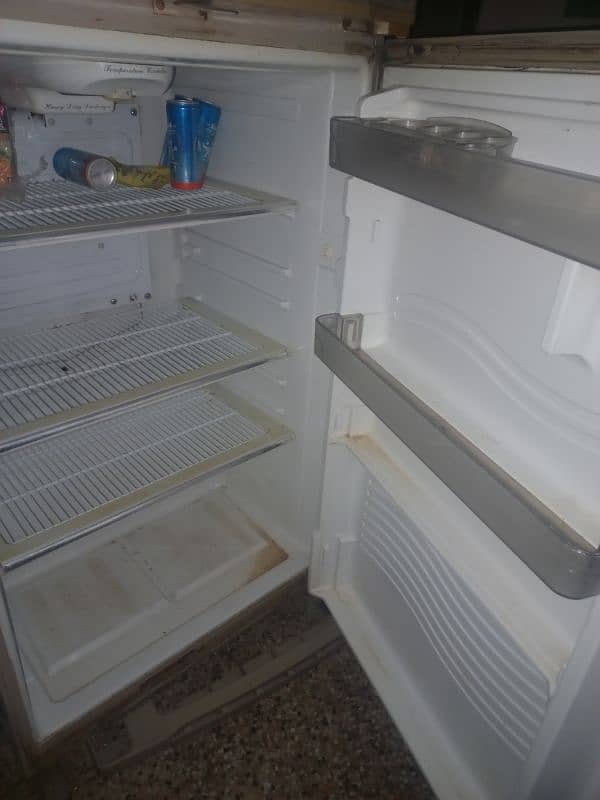 Dawlance Refrigerator without any fault 2