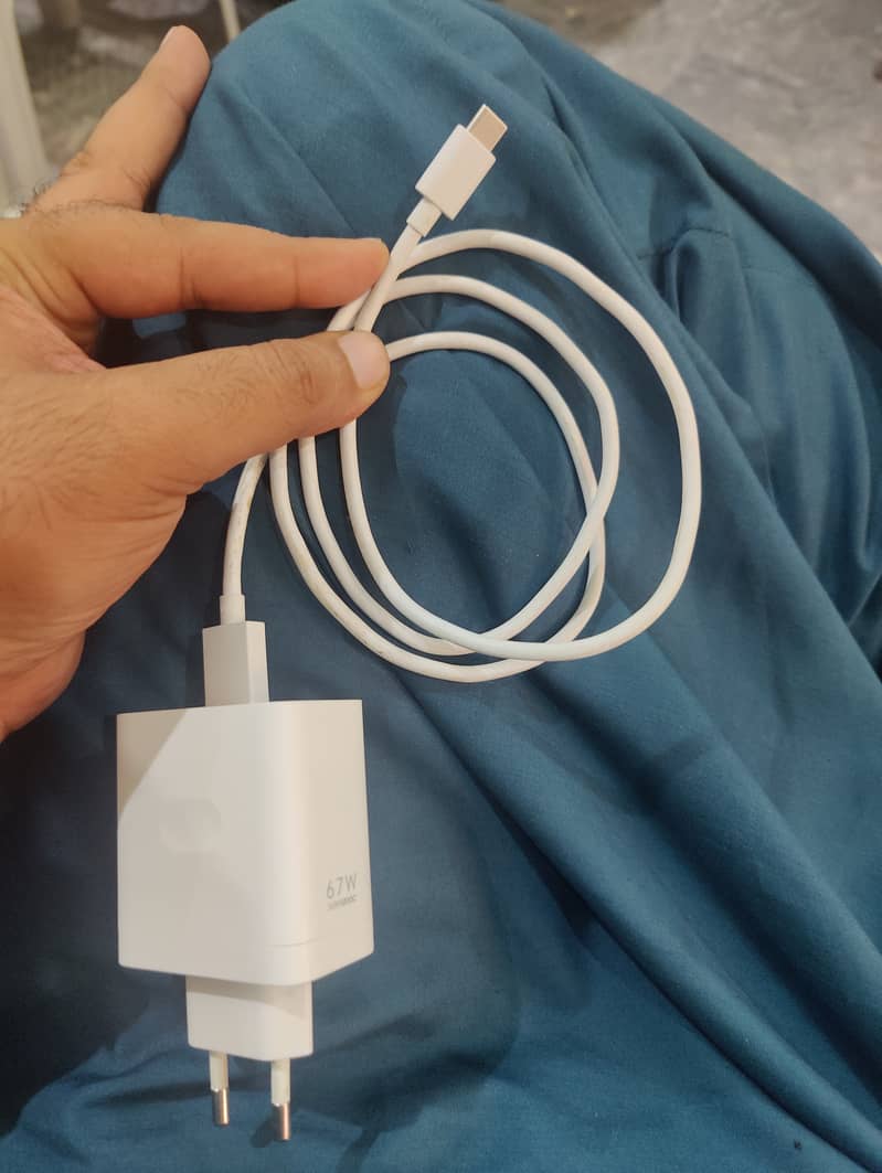 Original Oppo supervooc 67W charger Rs. 6000+Oppo data cable Rs. 1500 3