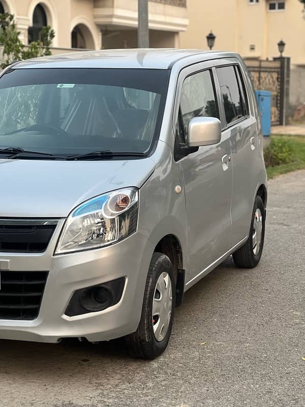 Suzuki Wagon R 2016 1