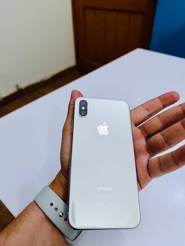 IPHONE X 256 GB PTA APPROVED IN MINT CONDITION 5