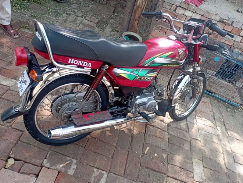 Honda CD 70 new bike for urgent sale 1