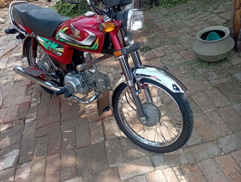 Honda CD 70 new bike for urgent sale 3