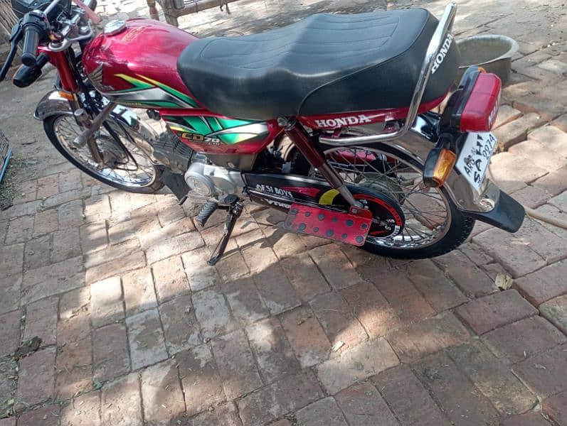 Honda CD 70 new bike for urgent sale 4