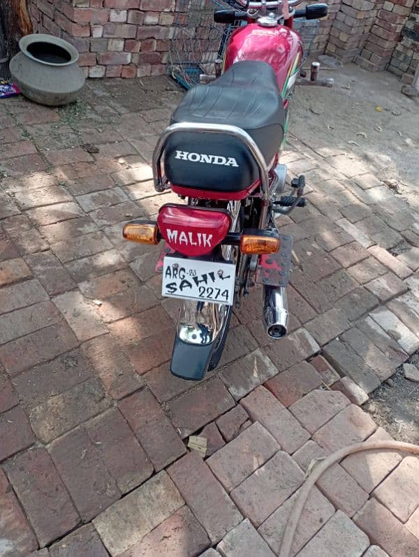 Honda CD 70 new bike for urgent sale 5