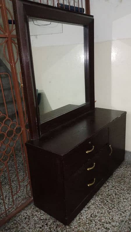 Used Wooden Furniture For sale 4