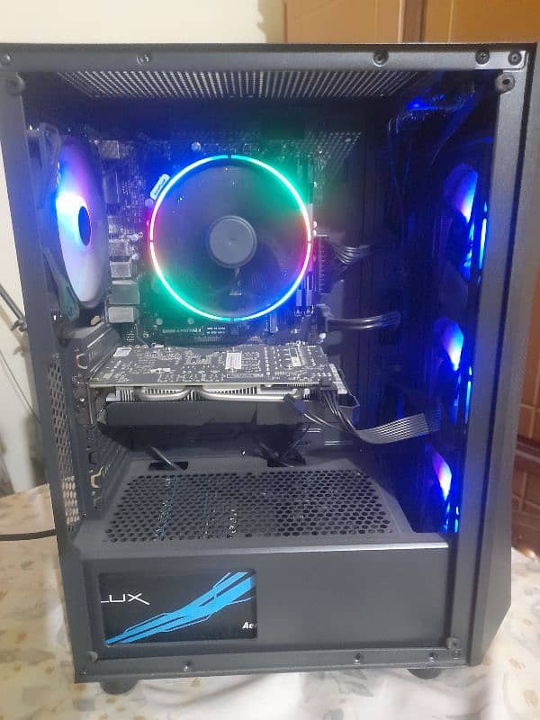 Gaming PC Ryzen 5 2600 (1 year used) 1