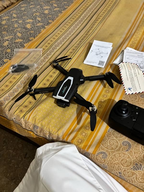 new drone only 5 times used a good  battery 5