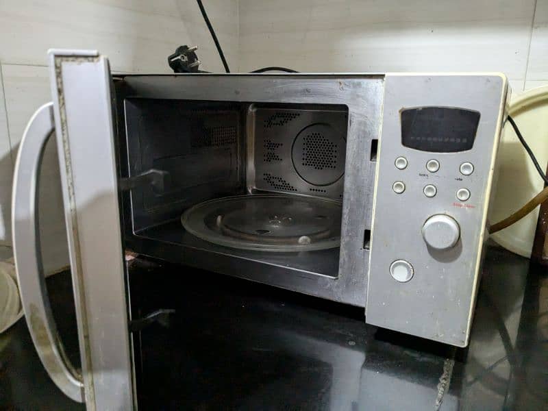 Dawlance Microwave 1